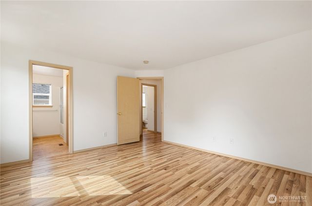 11429 SE 195th Place, Kent, WA 98031