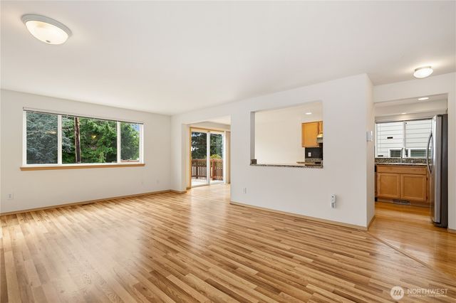11429 SE 195th Place, Kent, WA 98031