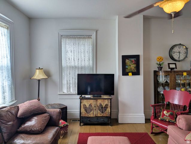 183 E 300 N, Mt Pleasant, UT 84647