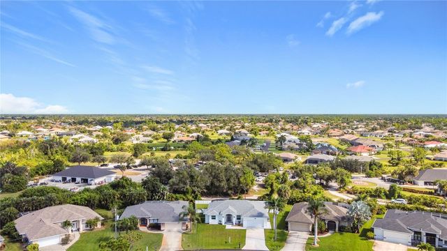 26 MEDALIST WAY, Rotonda West, FL 33947