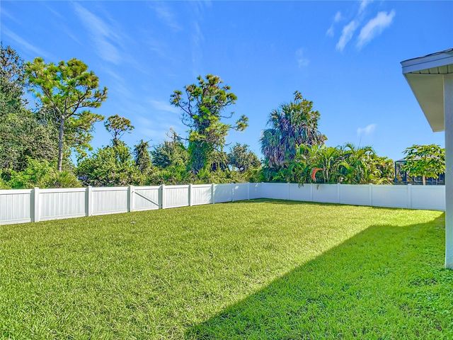 26 MEDALIST WAY, Rotonda West, FL 33947