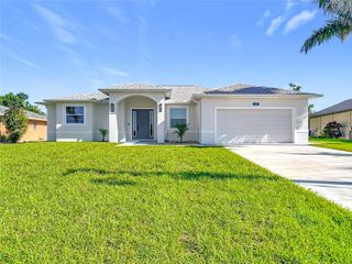 26 MEDALIST WAY, Rotonda West, FL 33947