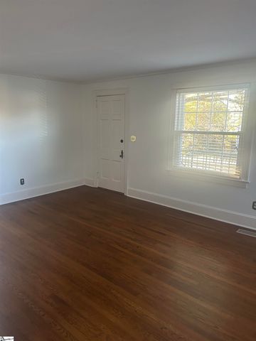 9 E Mountain View Avenue, Greenville, SC 29609