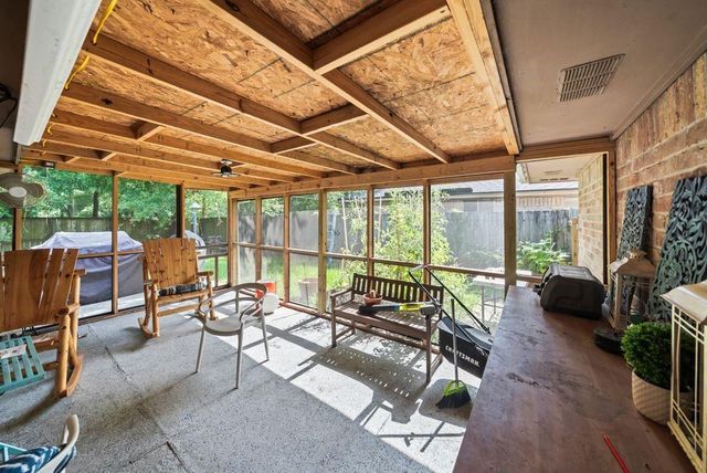 2602 Tinechester Drive, Houston, TX 77339