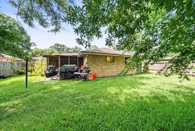 2602 Tinechester Drive, Houston, TX 77339