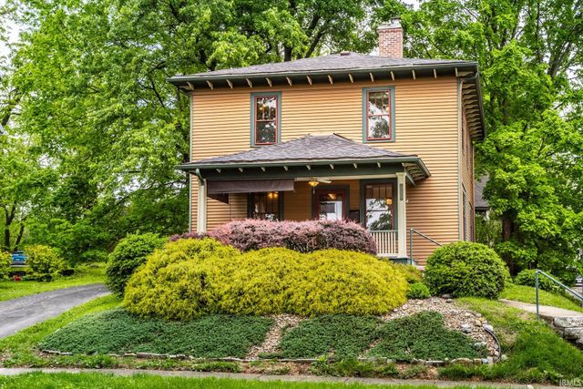 702 W 7th Street, Bloomington, IN 47404