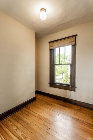 702 W 7th Street, Bloomington, IN 47404