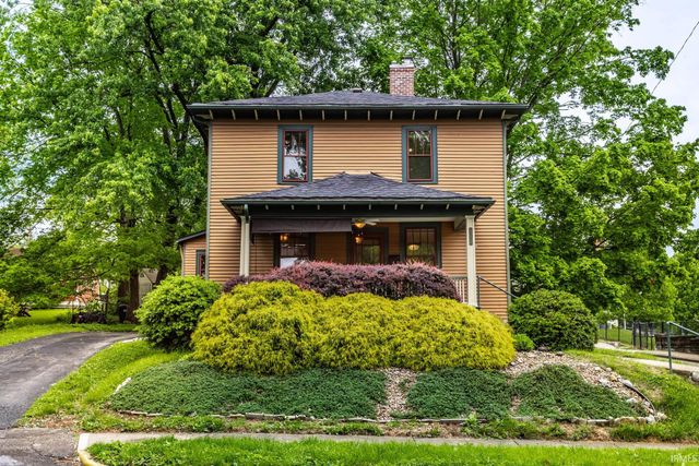 702 W 7th Street, Bloomington, IN 47404