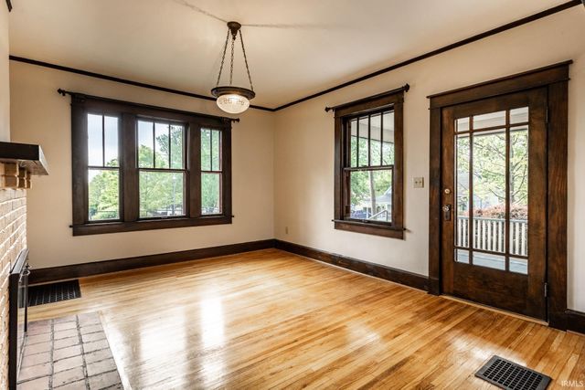 702 W 7th Street, Bloomington, IN 47404