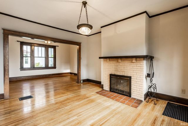 702 W 7th Street, Bloomington, IN 47404