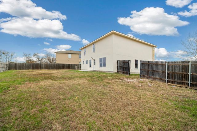 13501 Sierra Wind LN, Elgin, TX 78621