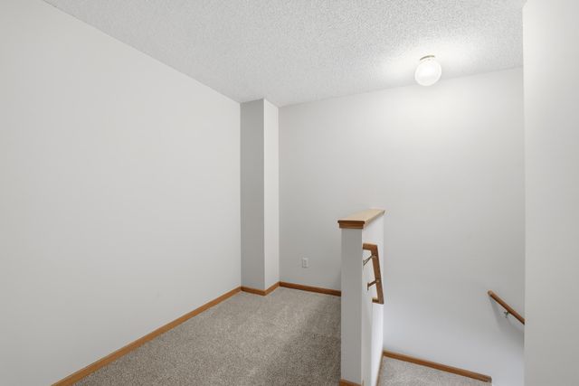 2578 Bedford Court 15, Mendota Heights, MN 55120