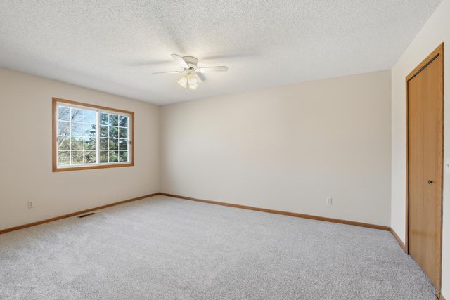 2578 Bedford Court 15, Mendota Heights, MN 55120