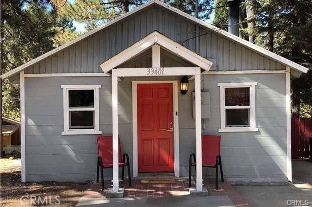 Image 1 of property listing at 33401 Bluebird Drive, Green Valley Lake, CA 92341