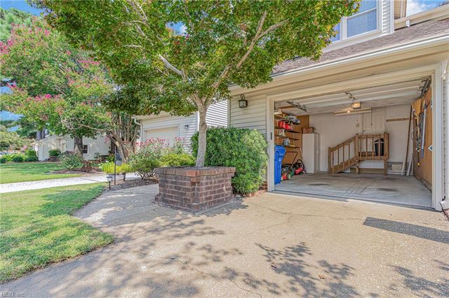 4711 Kempsville Greens PW, Virginia Beach, VA 23462