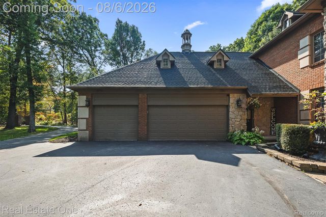 7798 Fieldstone Ridge, Independence Charter Township, MI 48348