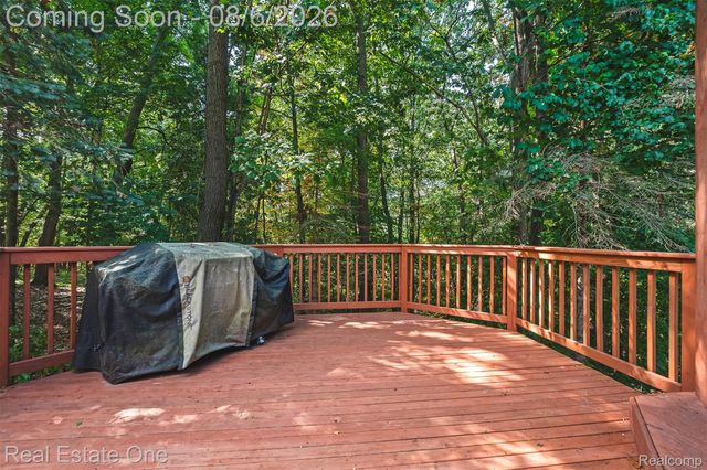 7798 Fieldstone Ridge, Independence Charter Township, MI 48348