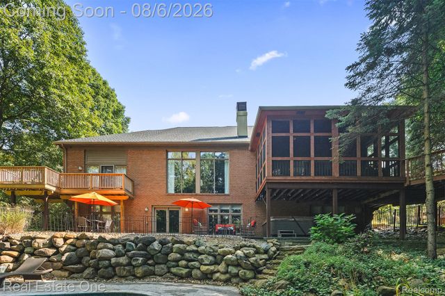 7798 Fieldstone Ridge, Independence Charter Township, MI 48348