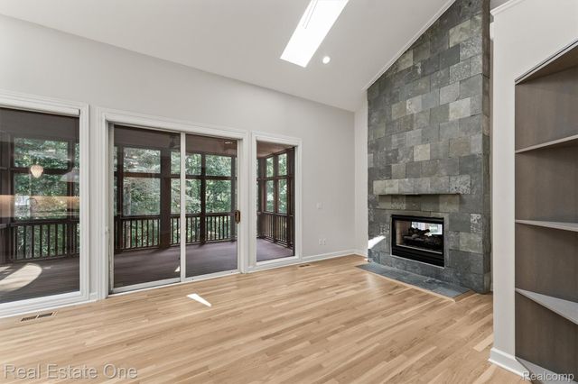 7798 Fieldstone Ridge, Independence Charter Township, MI 48348