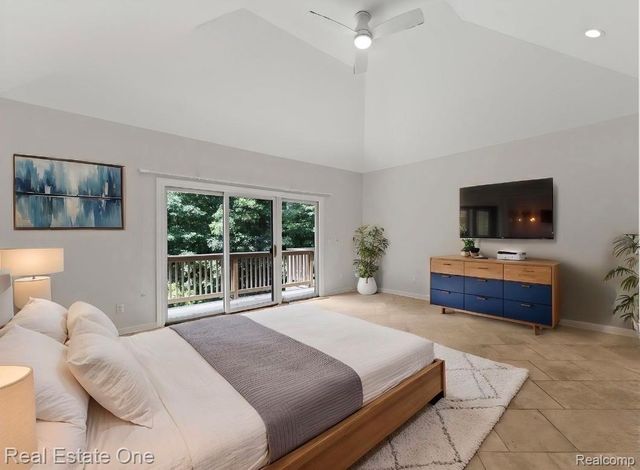 7798 Fieldstone Ridge, Independence Charter Township, MI 48348