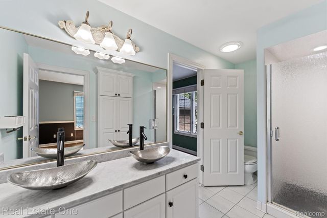 7798 Fieldstone Ridge, Independence Charter Township, MI 48348