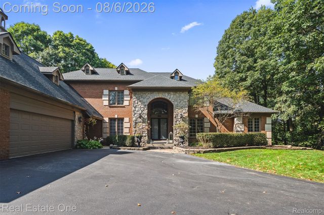 7798 Fieldstone Ridge, Independence Charter Township, MI 48348