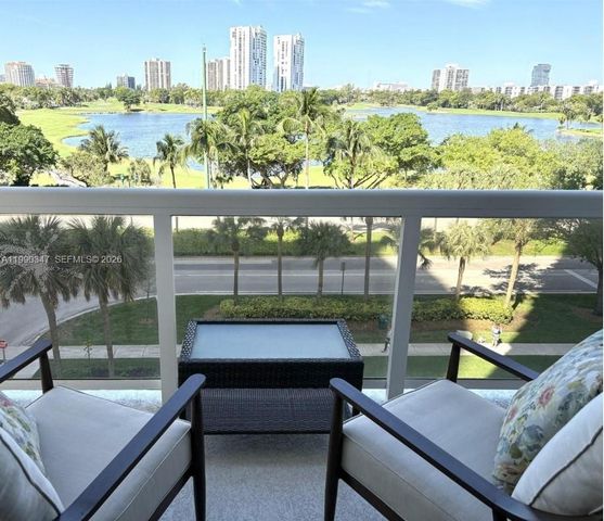 20185 E Country Club Dr 405, Aventura, FL 33180