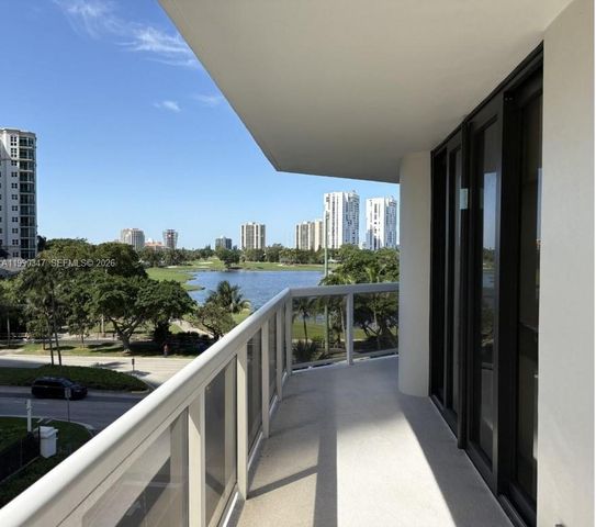 20185 E Country Club Dr 405, Aventura, FL 33180