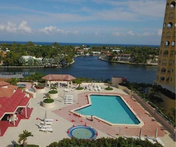 20185 E Country Club Dr 405, Aventura, FL 33180