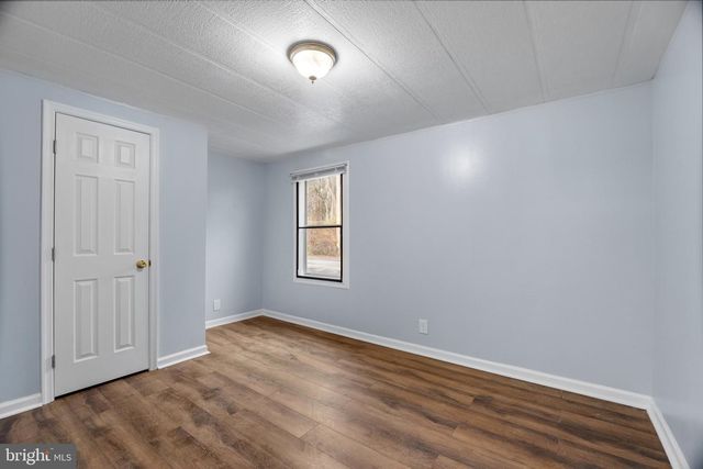 92 PAULS PL, Falling Waters, WV 25419