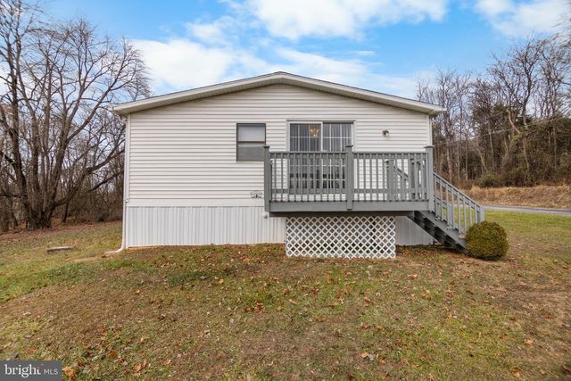 92 PAULS PL, Falling Waters, WV 25419