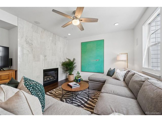 9073 E 29th Pl, Denver, CO 80238