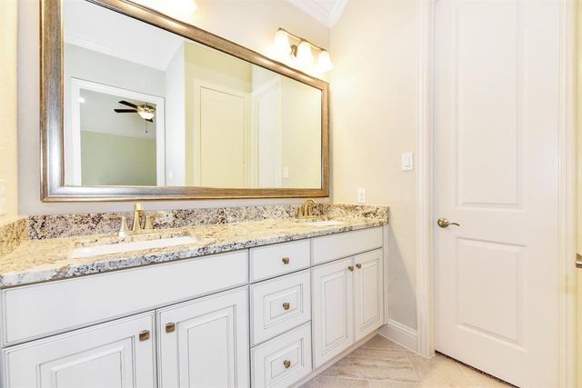 137 Skybranch Drive, Conroe, TX 77304