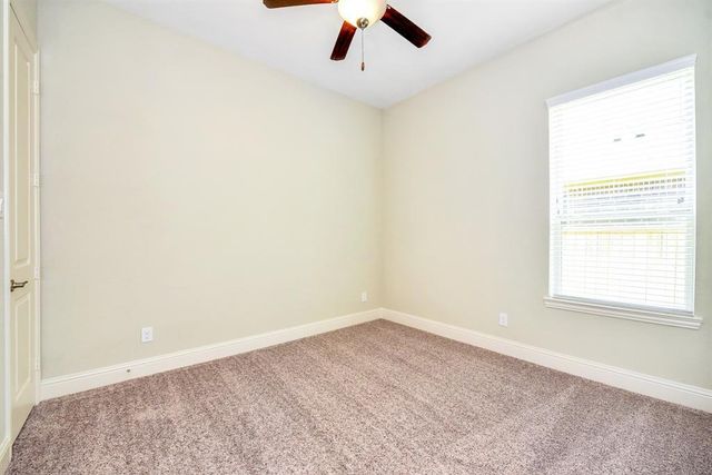 137 Skybranch Drive, Conroe, TX 77304