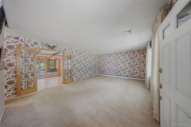 139 Sycamore Circle, Stony Brook, NY 11790