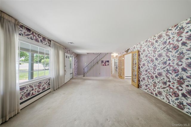 139 Sycamore Circle, Stony Brook, NY 11790