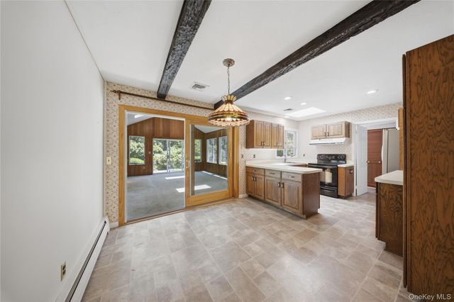 139 Sycamore Circle, Stony Brook, NY 11790