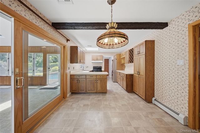 139 Sycamore Circle, Stony Brook, NY 11790