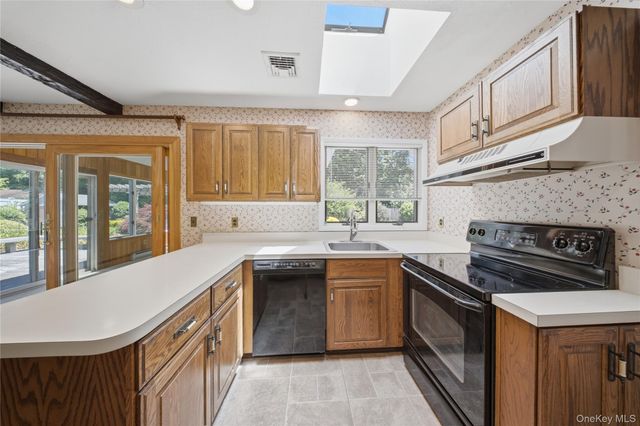 139 Sycamore Circle, Stony Brook, NY 11790
