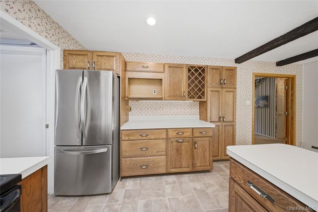 139 Sycamore Circle, Stony Brook, NY 11790
