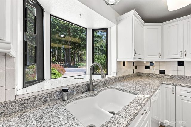 50 S Palmer Drive, Port Townsend, WA 98368