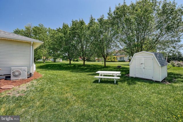 26 PLEASANTON DR, East Berlin, PA 17316