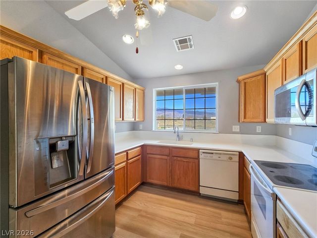 3720 South Mariposa Avenue, Pahrump, NV 89048