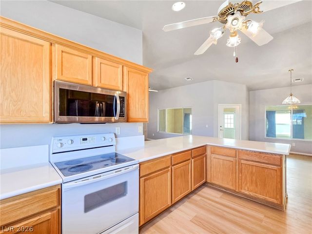 3720 South Mariposa Avenue, Pahrump, NV 89048