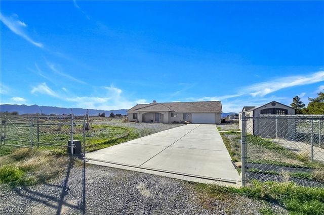 3720 South Mariposa Avenue, Pahrump, NV 89048