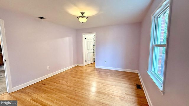 2250 ROOSEVELT BLVD, Winchester, VA 22601