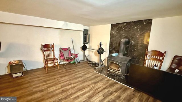 2250 ROOSEVELT BLVD, Winchester, VA 22601