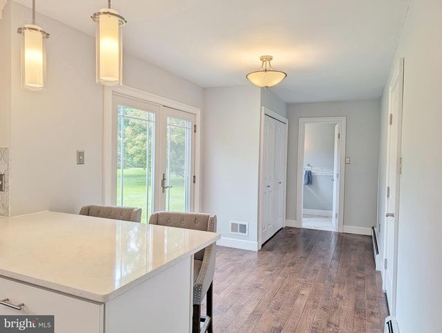 4 TIFFANY DR, Perkasie, PA 18944