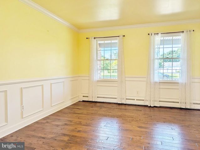 4 TIFFANY DR, Perkasie, PA 18944