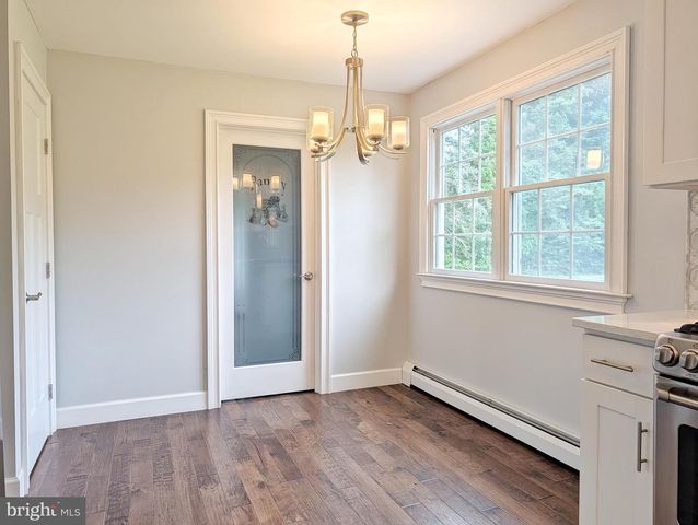 4 TIFFANY DR, Perkasie, PA 18944